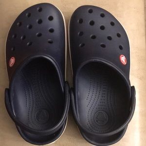 Navy Crocs Boys Size 2